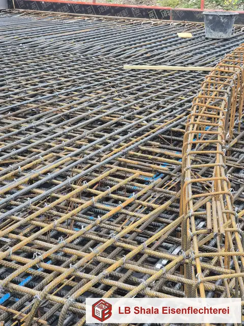 Bewehrung eines gerundeten Bauteils im Stahlbetonbau